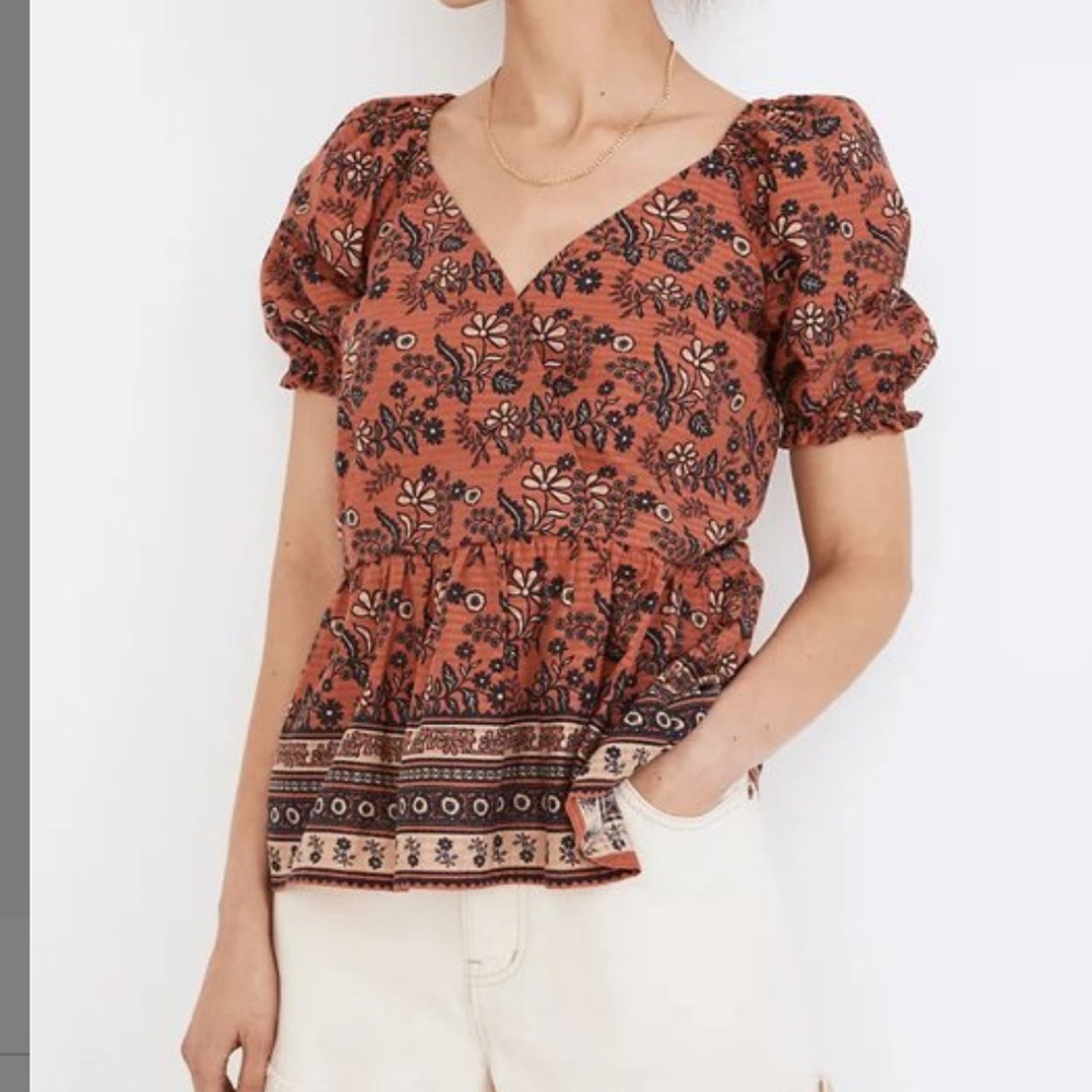 Madewell Top -NWT. Women’s Small. Sweet dahlia & cream floral puff sleeve peplum